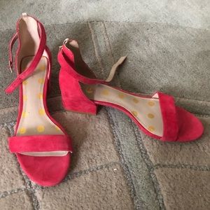 Boden mid heel, pink velvet, brand new!